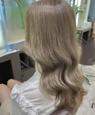 ロング 赤池 日菜子のヘアスタイル