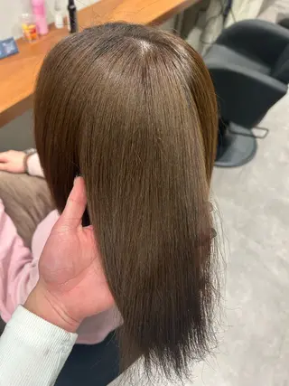 カラー 小林 睦季のヘアスタイル