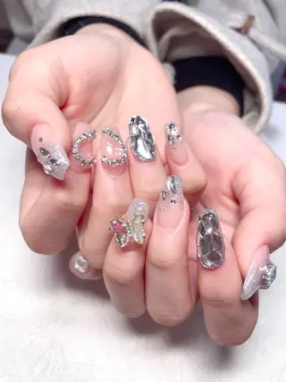 ネイル M🌷nail 長さだし専門店のネイルデザイン