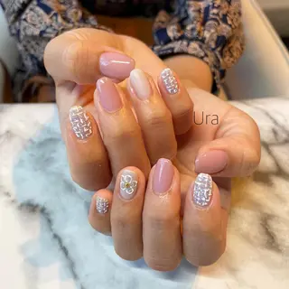 ネイル UrakoNail 《nail》のネイルデザイン
