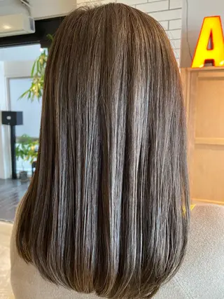 セミロング ☆髪質改善☆ 伊藤 祐美のヘアスタイル