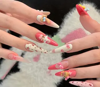 ネイル エリ🫧 nail池袋東口のネイルデザイン