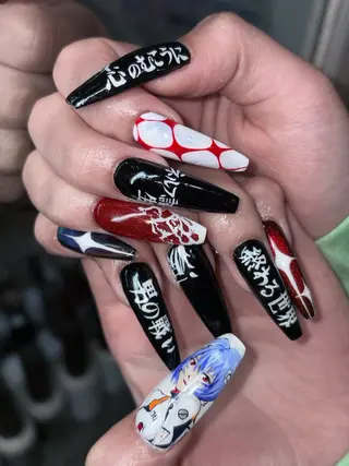 ネイル さゆり￤推しキャラ ￤ロングネイル🩷のネイルデザイン