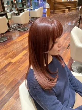 セミロング 成沢 モニカのヘアスタイル