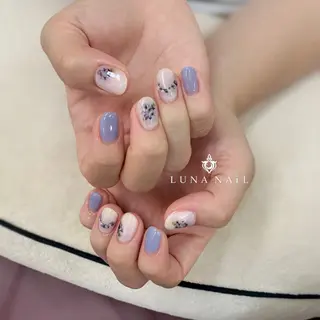 ネイル アトリエ　ミモザ所属・いまむら あかりのネイルデザイン