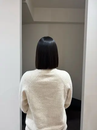 ショート カラー 大人な抜け感レイヤー remi🖤のヘアスタイル