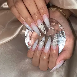 ネイル la vie Luire ｱｽｶのネイルデザイン