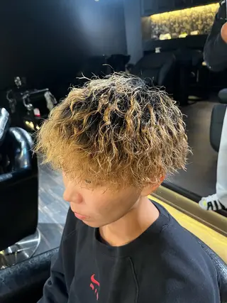 ショート パーマ 中川 花菜のヘアスタイル