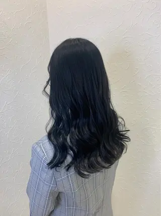 セミロング カラー 六反 仁哉のヘアスタイル
