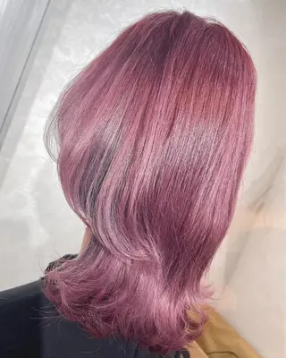 セミロング カラー 岩谷/ブリーチ 🪽透明感カラーのヘアスタイル