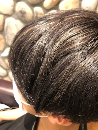 ショート カラー メンズ 岩谷 愛依のヘアスタイル