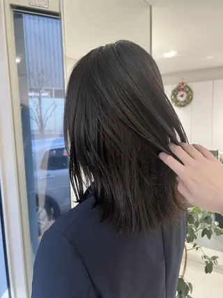 ミディアム カラー 🖤:抜け感×大人 スタイル/Aoiのヘアスタイル