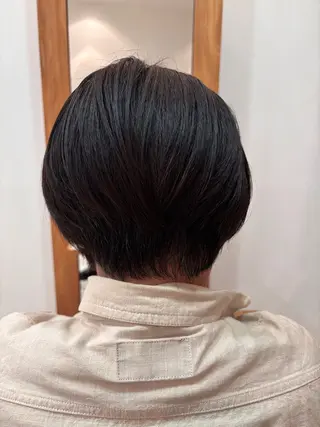 ショート 吉井 愛のヘアスタイル