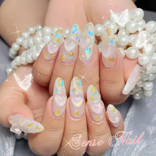 ネイル Queening 🦋のネイルデザイン
