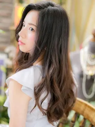 ロング カラー 出川 宙☘️のヘアスタイル