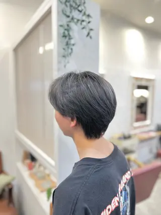 ショート カラー 村上 滉弥のヘアスタイル