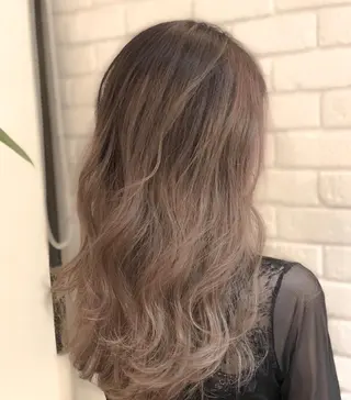 ロング カラー 杉田 健太のヘアスタイル