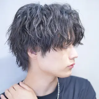 ショート パーマ メンズ 稲村侑斗ダウンパーマ メンズパーマのヘアスタイル
