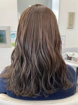 カラー ハイトーン/ブリーチ 🤍足立里湖のヘアスタイル