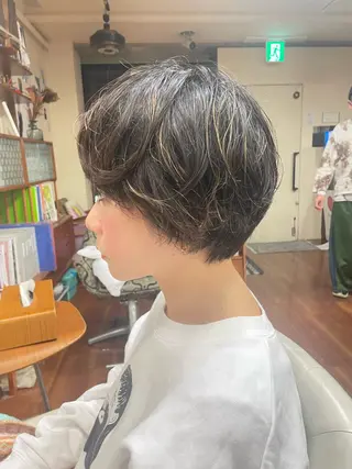 ショート ミニボブ/レイヤー ボブ/渋谷/ 宍戸のヘアスタイル