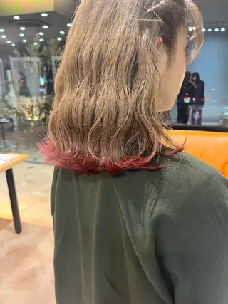 カラー 犬塚 梨花のヘアスタイル