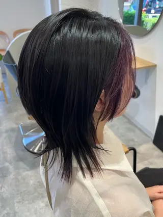 ミディアム 白岩 良子のヘアスタイル