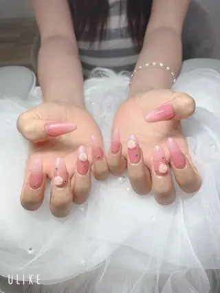 ネイル T.Lee Nail Lilyのネイルデザイン