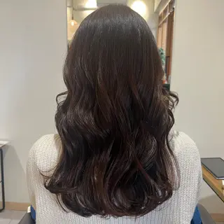 ロング カラー 荒井 茉凜のヘアスタイル