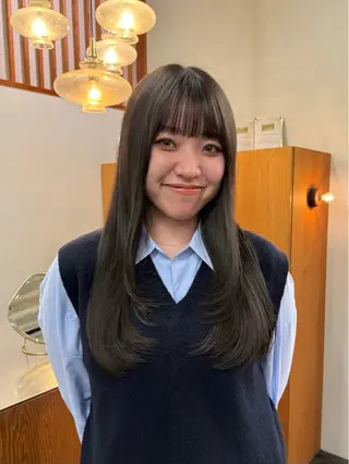 ロング コノカ/暖色カラー/ 透明感カラーのヘアスタイル
