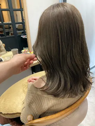 ミディアム ✨色持ちの良い艶 カラー✨蟹江真世のヘアスタイル