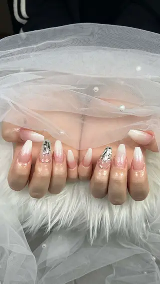 ネイル Mio_ Noiranailのネイルデザイン