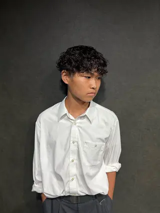 パーマ メンズ Les Mainsのヘアスタイル