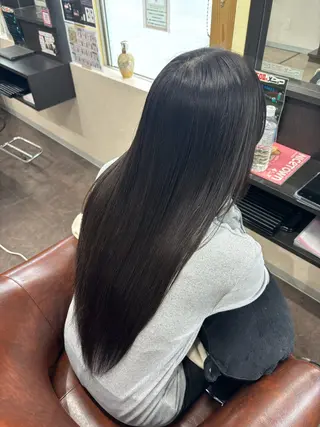 ロング 下河 美友のヘアスタイル