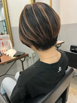 ショート カラー マツエク・マツパ 東 寛道のヘアスタイル