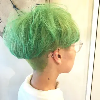 ショート カラー 岩谷/ブリーチ 🪽透明感カラーのヘアスタイル