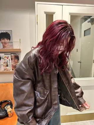 ロング カラー 薄暮 マツイ　レンのヘアスタイル