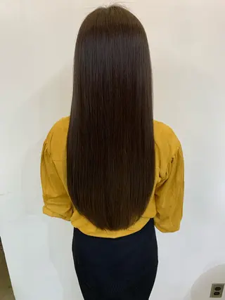 ロング カラー トップ スタイリストのヘアスタイル