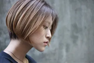 ショート 小林 明彦のヘアスタイル
