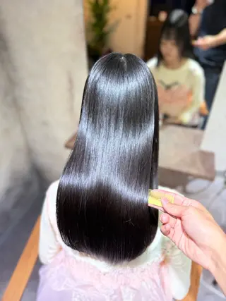 セミロング パーマ 若命燿史／レイヤー 縮毛矯正/髪質改善のヘアスタイル