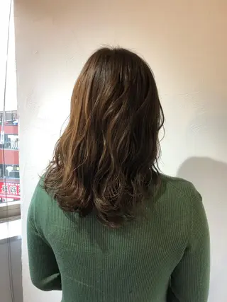 セミロング カラー ベイリコルド　アトリ 店長　宮城一真のヘアスタイル