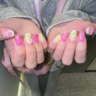 ネイル RIEKO🍒 ワンホン♡推しネイルのネイルデザイン