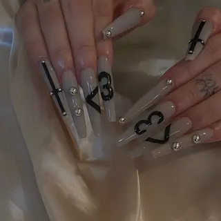 ネイル la vie Luire アスカのネイルデザイン