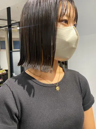 ショート カラー センターパート/ 暖色カラーayuのヘアスタイル