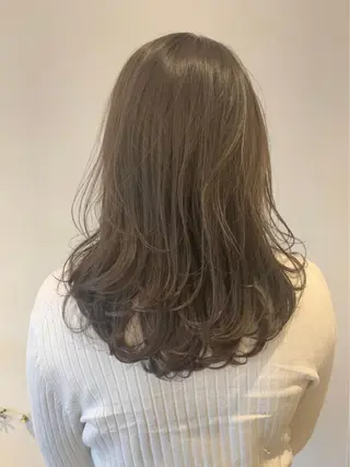 セミロング カラー 韓国風・ブリーチなし ・あり後藤　一斗店長のヘアスタイル