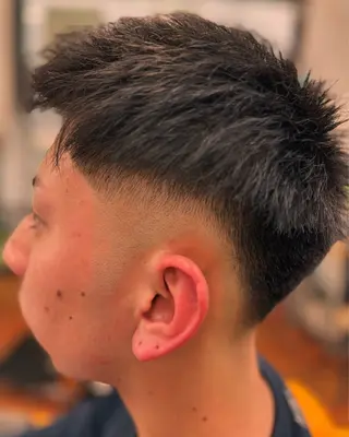 ショート やました 理容所のヘアスタイル