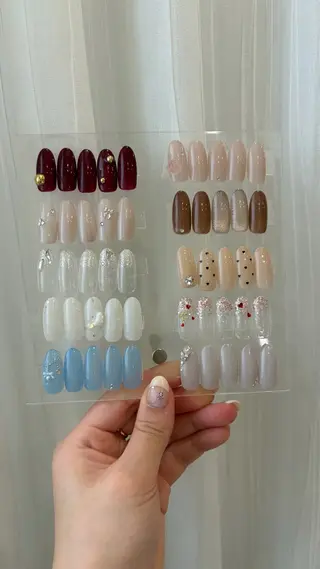 ネイル 𝑟𝑖𝑠𝑎 🕯‎🤍のネイルデザイン