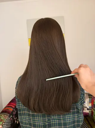 ロング カラー 堀尾 愛莉のヘアスタイル