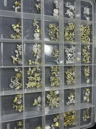 ネイル Theone栄店 田口のネイルデザイン