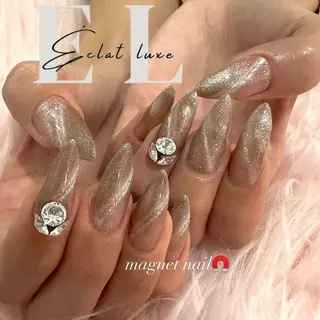 ネイル 倉石 百恵のネイルデザイン