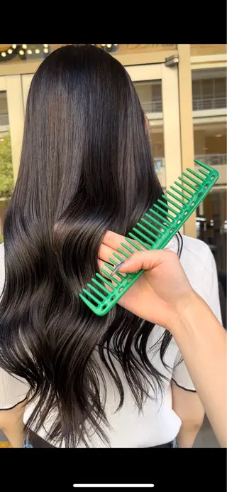 ロング カラー ルナ|縮毛矯正 ×デザインカラー🥝のヘアスタイル